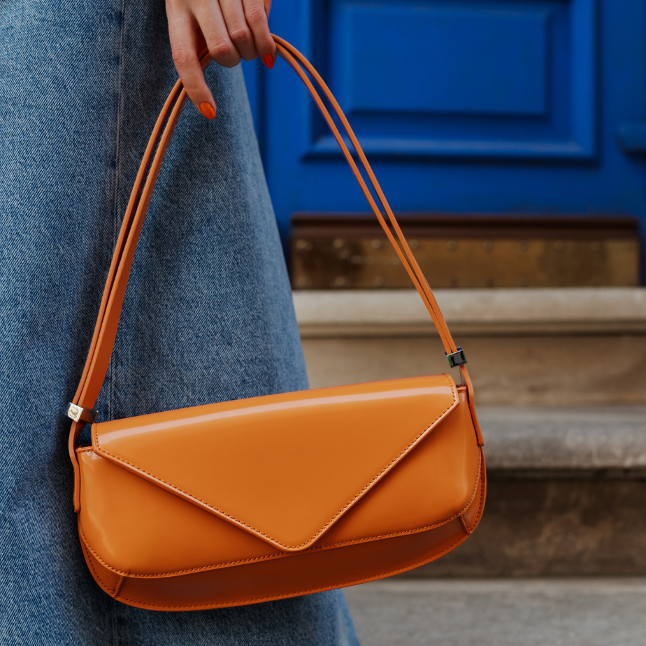 Purses/Handbags - The Family Consignment Store