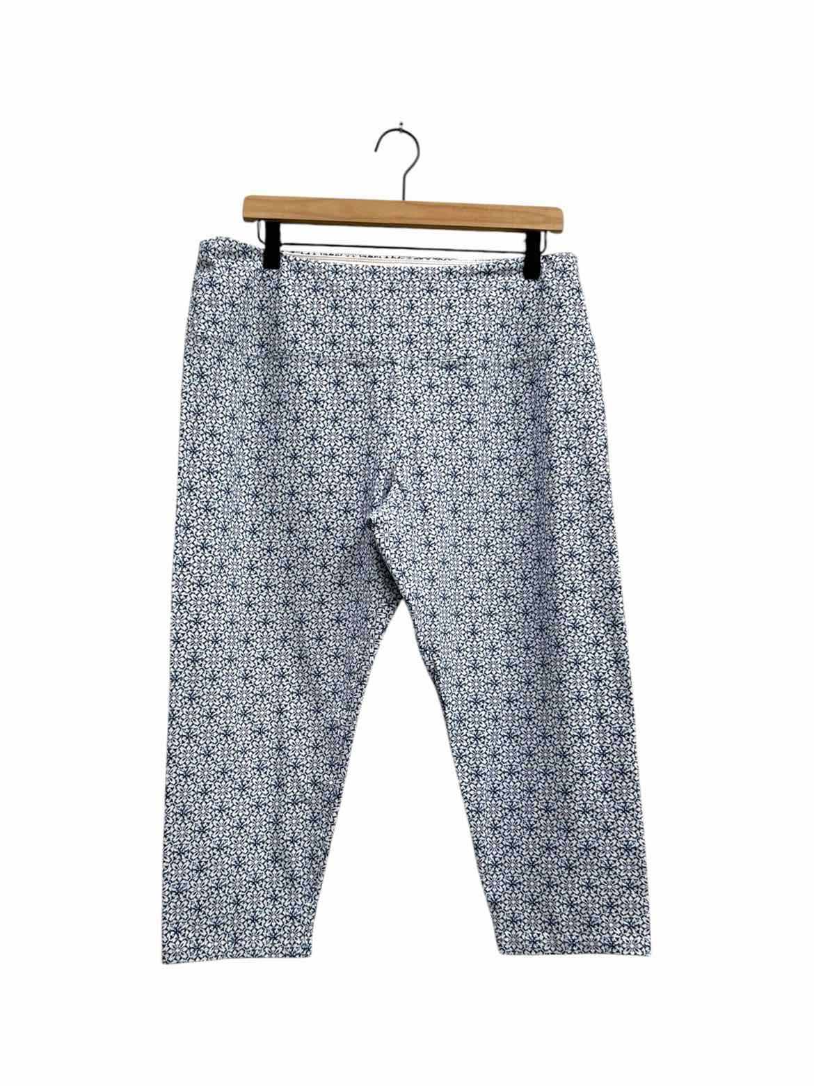 CASABLANCA blu/white/navy shapes women's XL capris