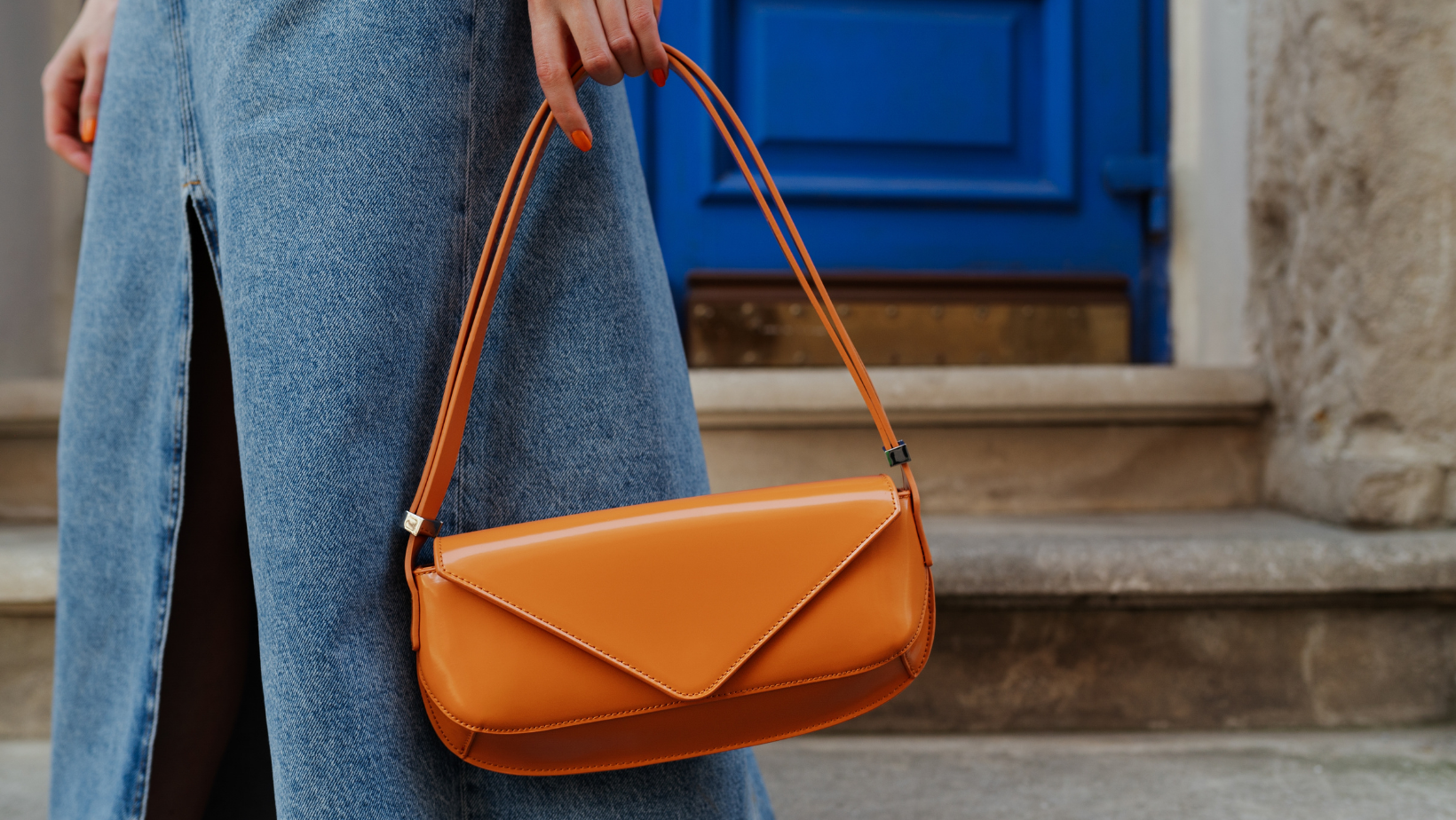 Purses/Handbags - The Family Consignment Store
